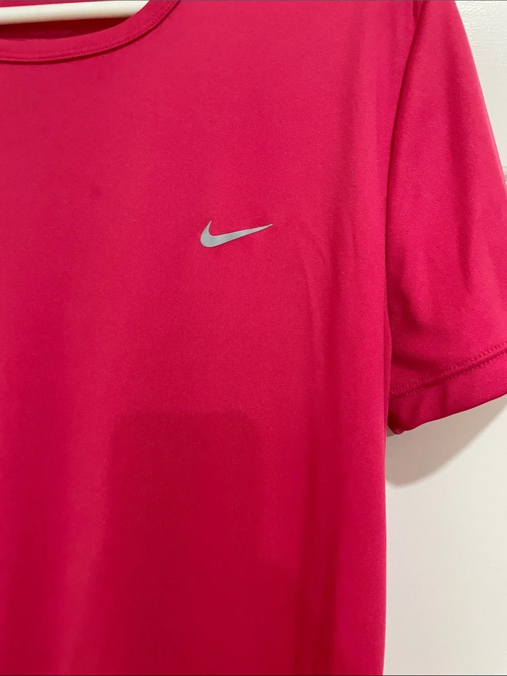 Nike Women's Tempo Dri Fit Short-Sleeve running top Medium- rush pink